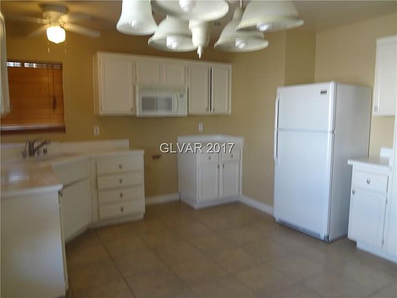 4th image of 3220 Lost Mesa Ct #0