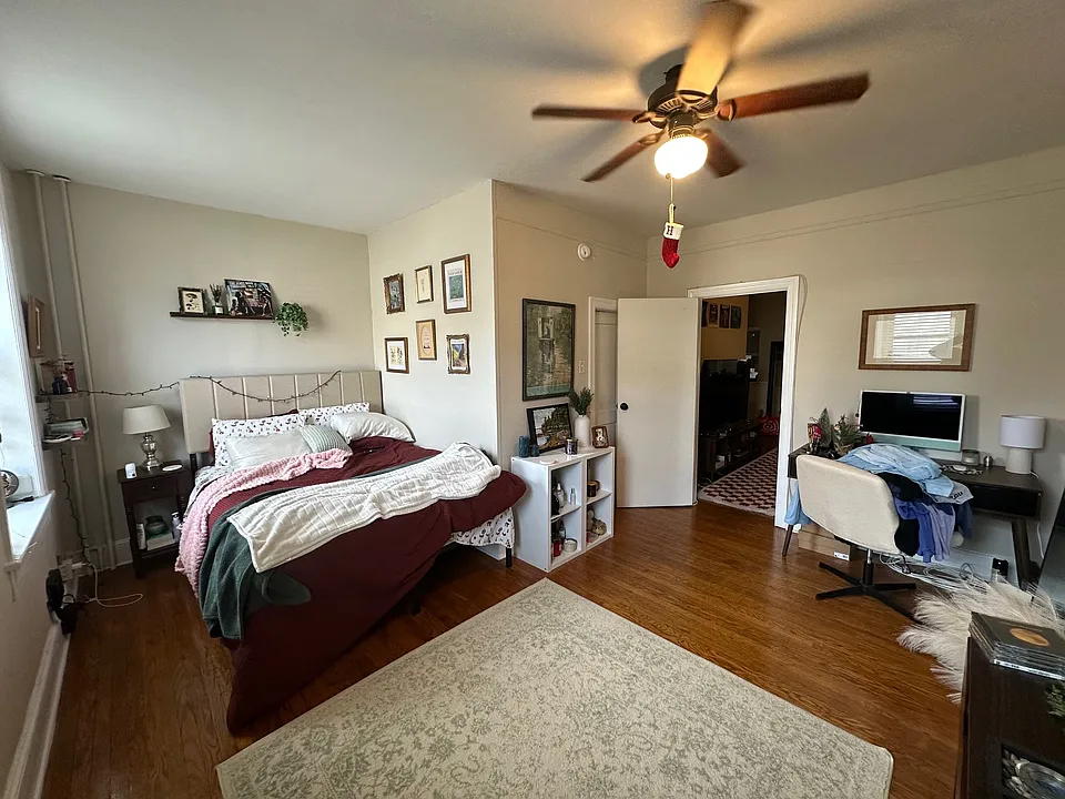 Bedroom with furniture