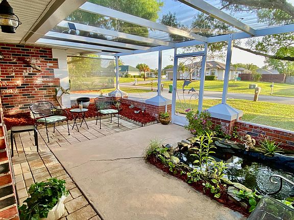 5th image of 2086 SE Bisbee Street