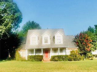 2410 Charlie Dayer Dr, Conway, AR 72034
