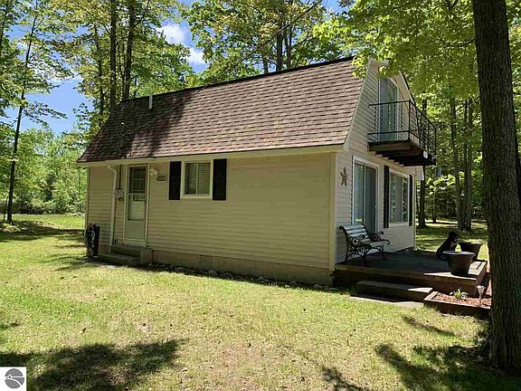 2nd image of 8325 Avalon Dr