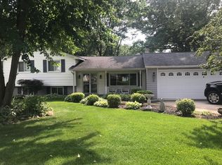 2250 Keith Rd, West Bloomfield, MI 48324