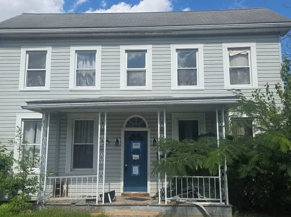 110 W Market St, Mount Union, PA 17066