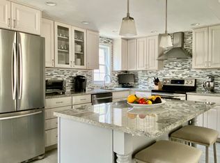 12 Euclid Ave, Natick, MA 01760