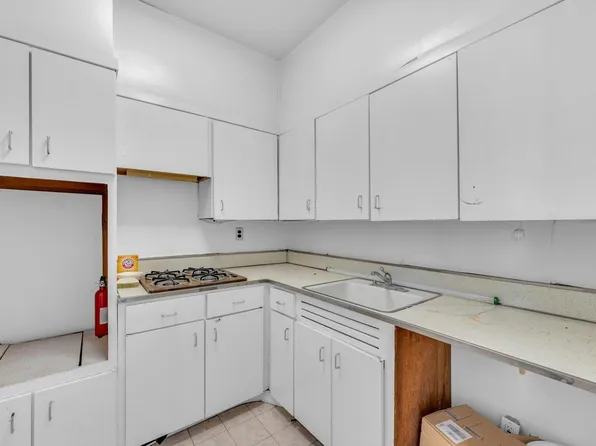 6050 Blvd East image 18 of 33