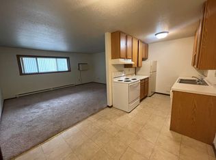 Dundee Apartments, Fargo, ND 58102
