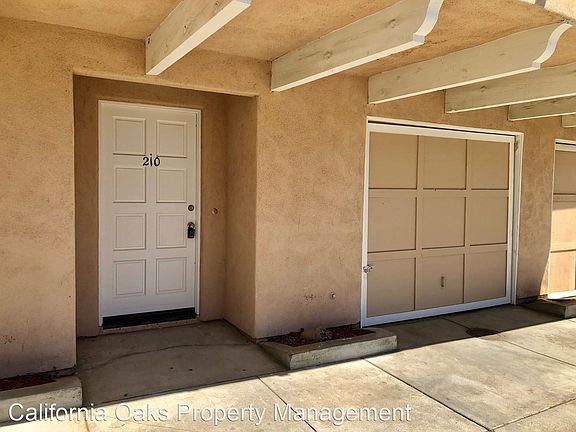 2nd image of 210 S Santa Cruz St #11436263