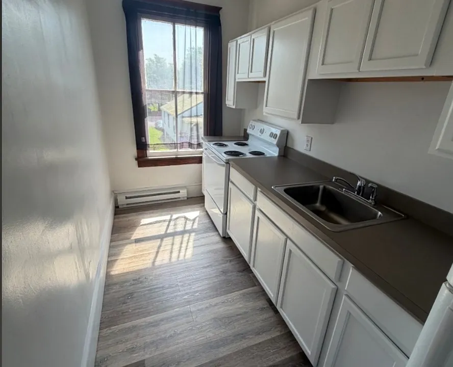 214 Blue Ridge Ave #8