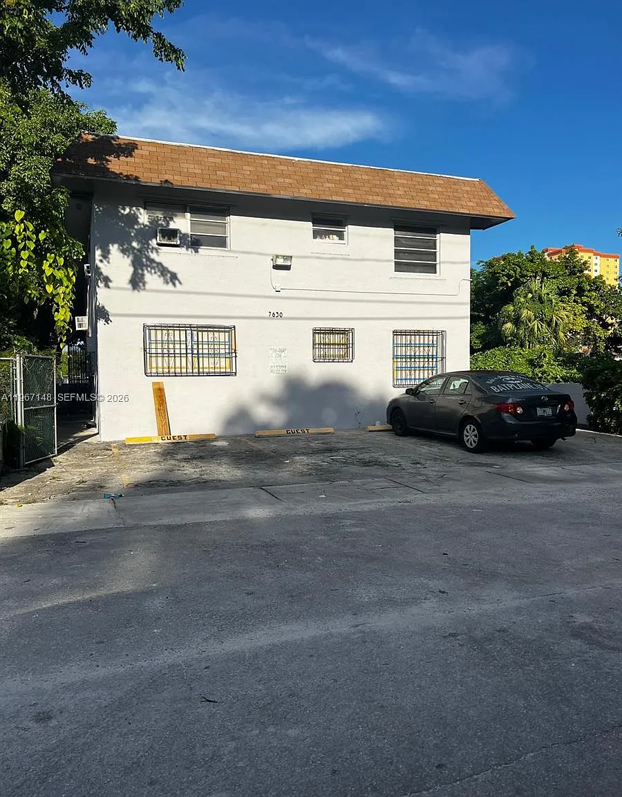 Dixie Hwy Park — Photo 1