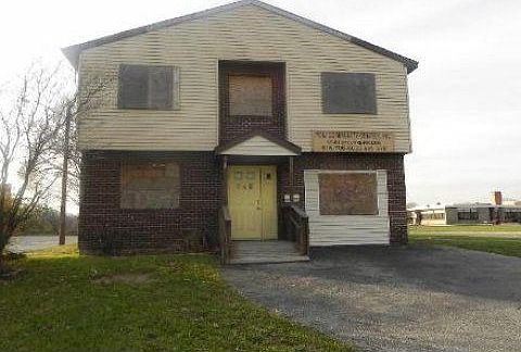 5th image of 148 Center Ln