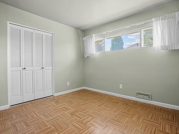 5th image of 1733 Maplewood Dr