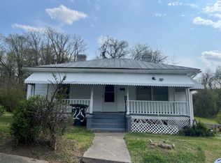 225 Roberts St, Danville, VA 24541