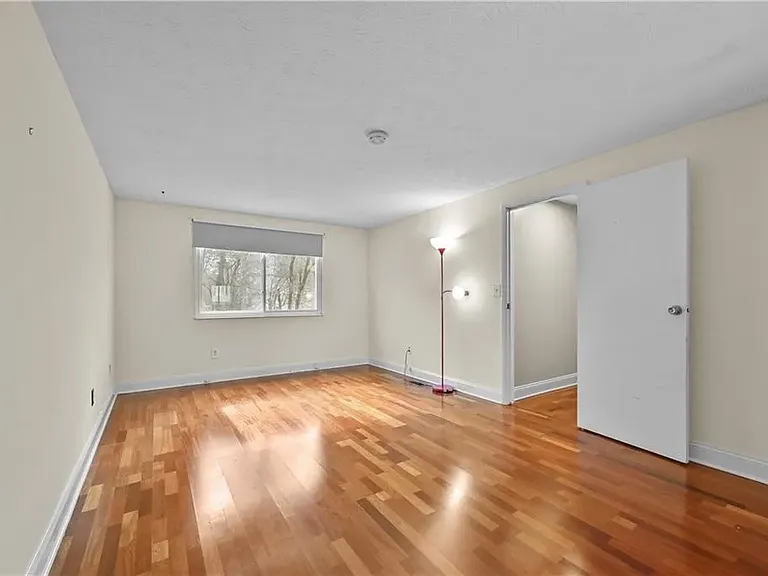 4608 Rosemear Ct — Photo 25