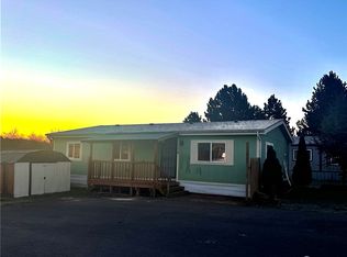 1320 N Oak Harbor St TRLR 178, Oak Harbor, WA 98277