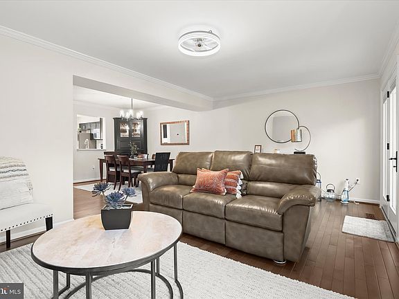 5th image of 6204 Briar Ct