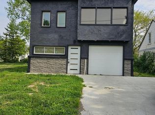 17645 E Ten Mile Rd, Roseville, MI 48066