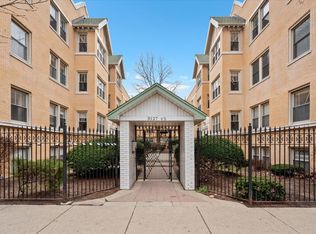 3135 W Palmer Blvd APT 3, Chicago, IL 60647