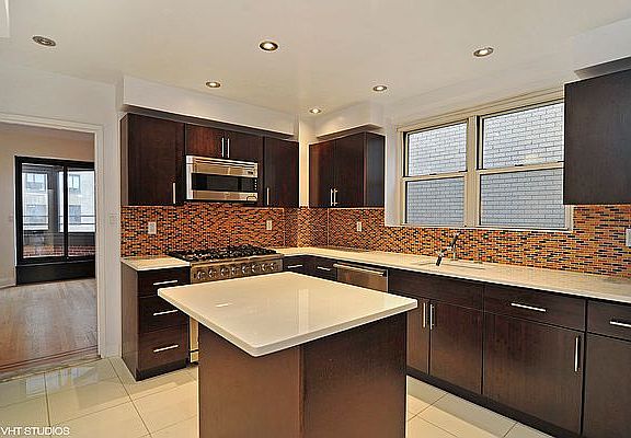 4th image of 7 E 86th St