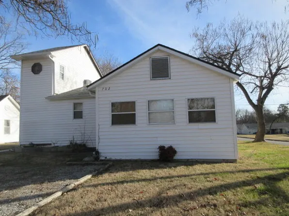 702 M St NW, Miami, OK 74354