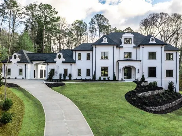 5211 Powers Ferry Rd, Atlanta, GA 30327