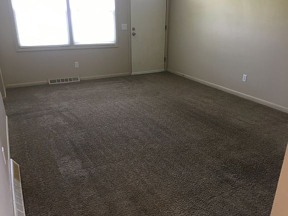 3rd image of 2114 Kenyon St #C