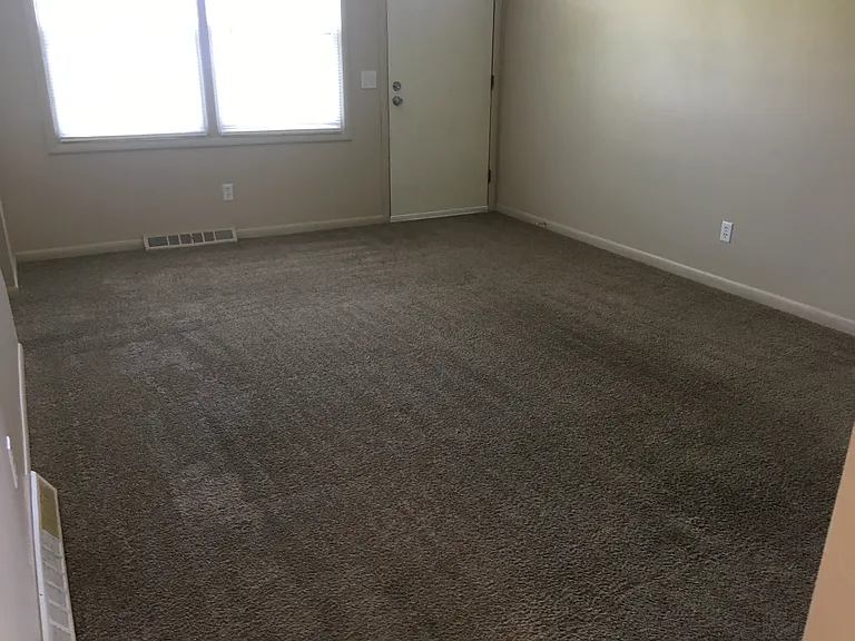 2114 Kenyon St #C — Photo 3