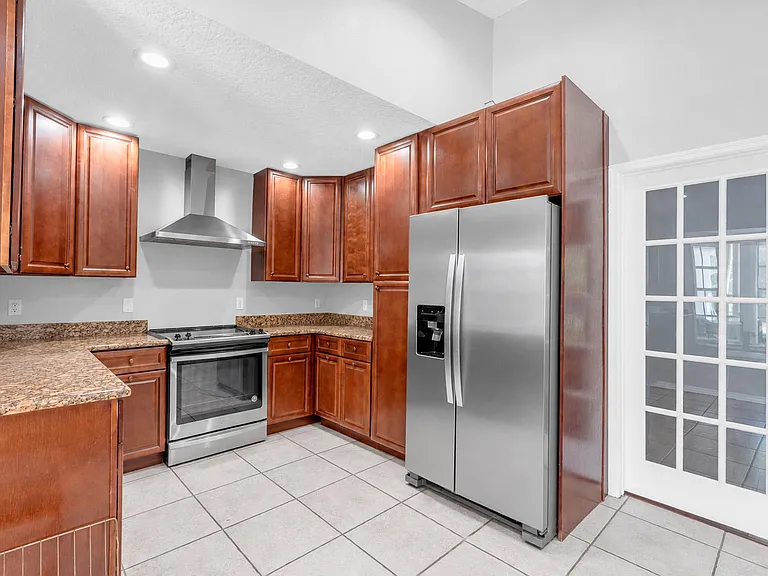 5829 Pitch Pine Dr — Photo 18