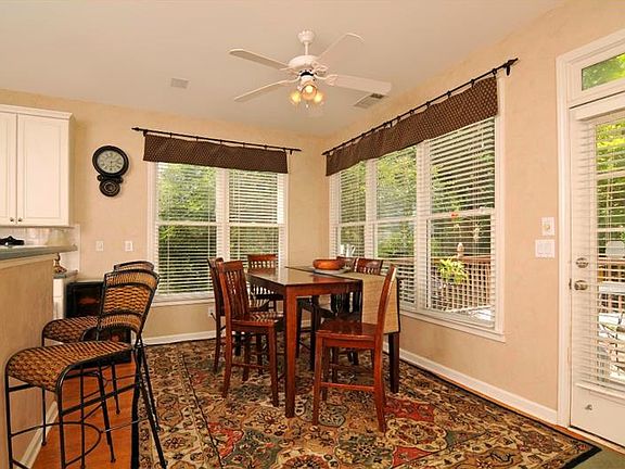 4th image of 4040 Vinings Mill Ct SE