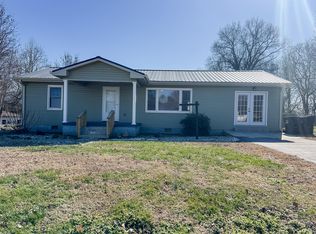 2404 Main St, Pikeville, TN 37367