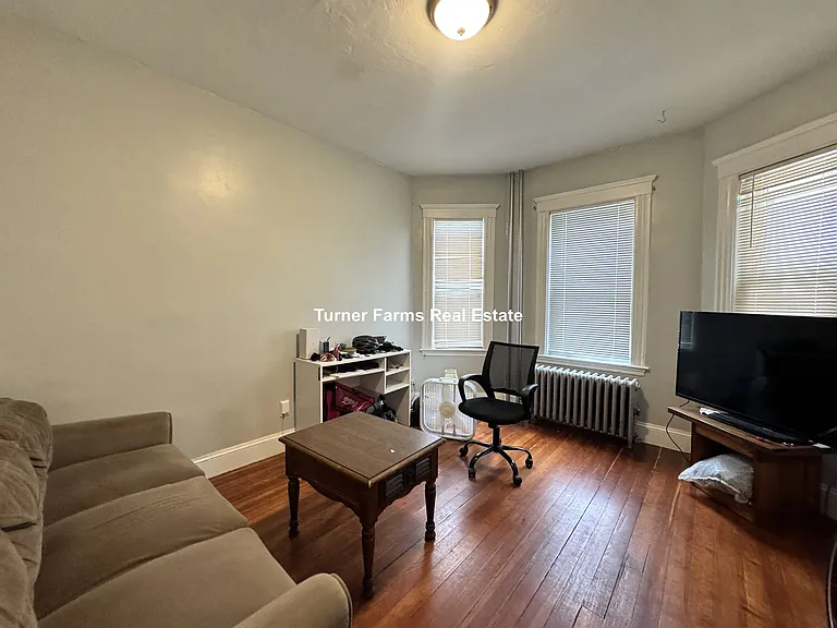 13-15 Cawfield St #1 — Photo 5