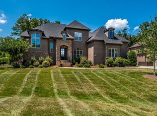 105 Wheatberry Hill Dr, Matthews, NC 28104