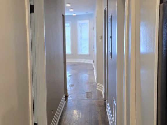 4th image of 3923 W Van Buren St Unit 1