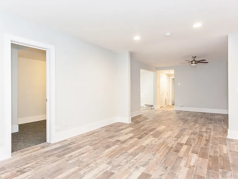 2922 W Logan Blvd — Photo 20