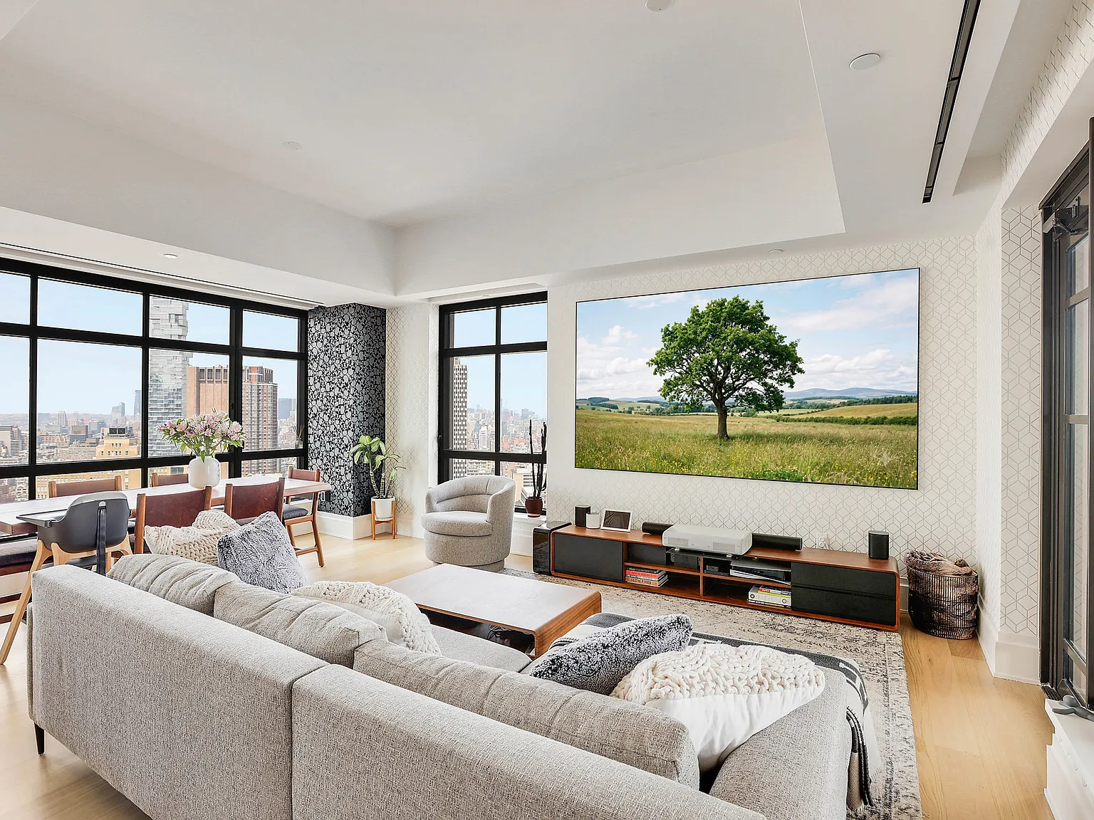 25 Park Row — Photo 2