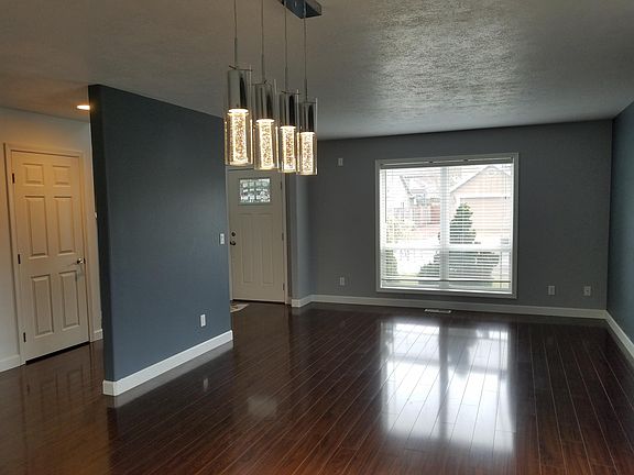 Living room/Dining room