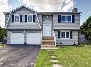 3 Shay Ln, Brick, NJ 08723