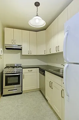 Rented by Compass | media 24