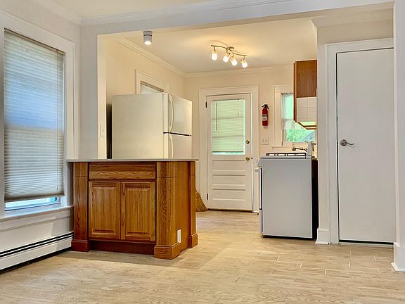Open Plan Kitchen-Dining Area