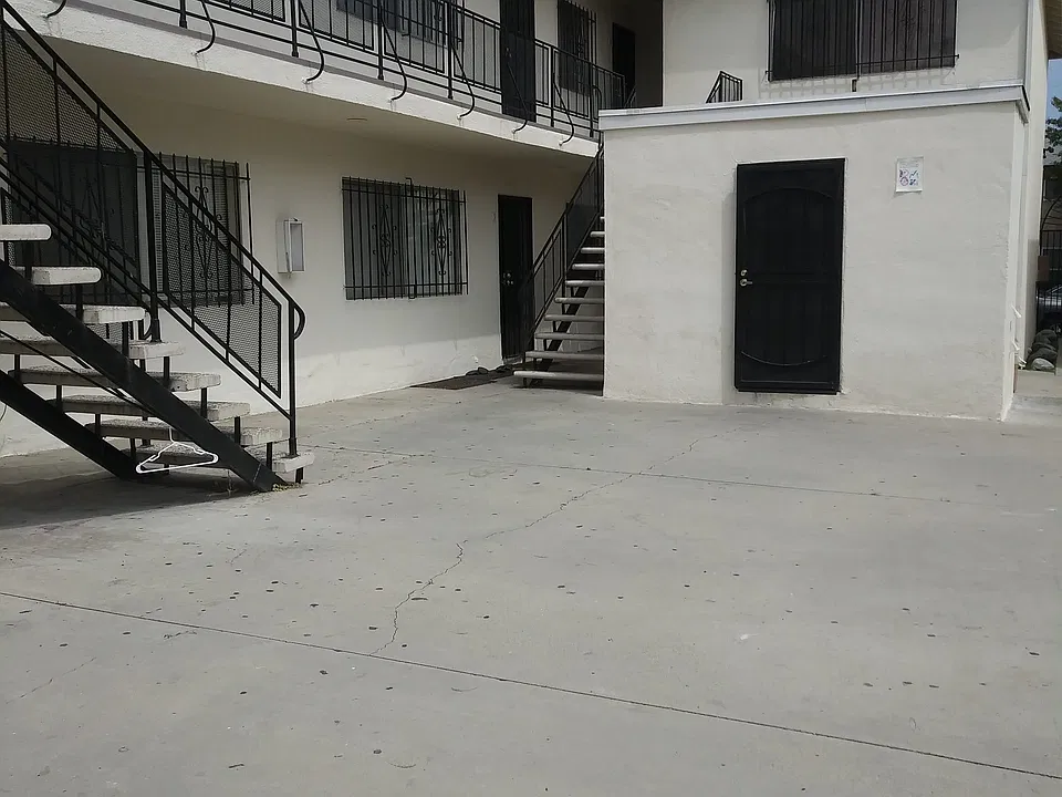 570 day photo + laundryroom