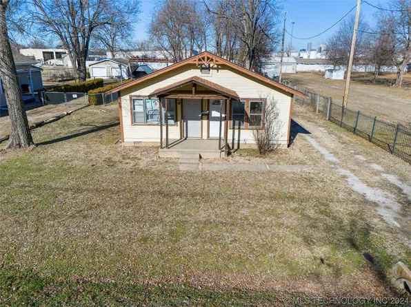 1325 W 39th St, Tulsa, OK 74107