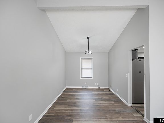5th image of 1002 Cumberland Ct
