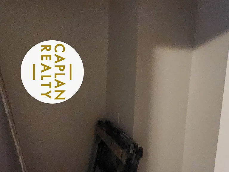 46 Henry St #1LF — Photo 9