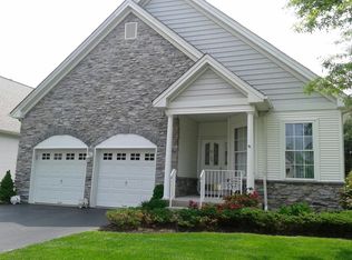 28 Hummingbird Dr, Hamilton, NJ 08690