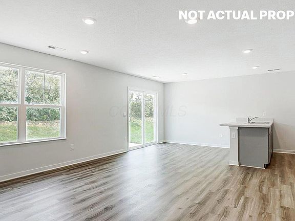 4th image of 1009 Allegro Dr