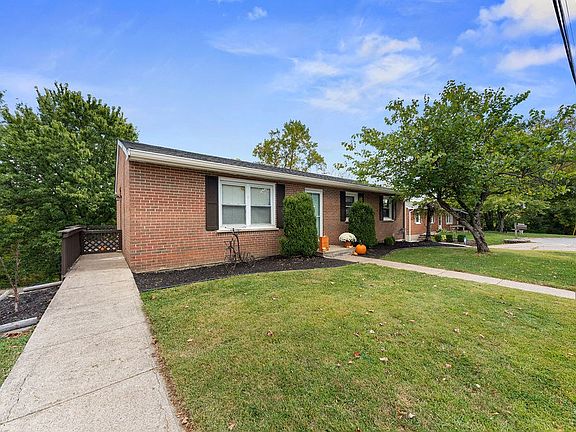3rd image of 3724 Joyce Ann Ln