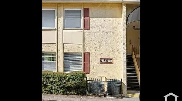 7604 Camarina Calle