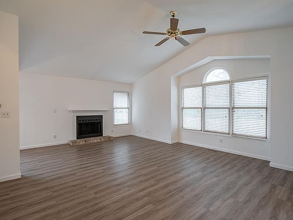 5th image of 2716 W Fulliam Ave