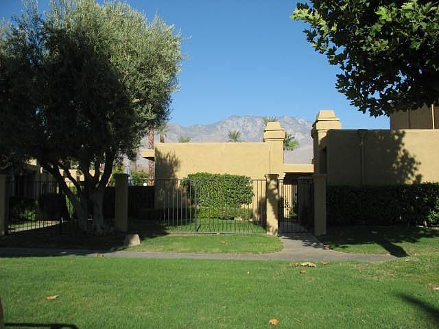 Street view from Birdie Way