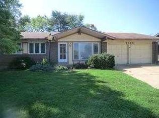 2376 Crestline Dr, Saint Louis, MO