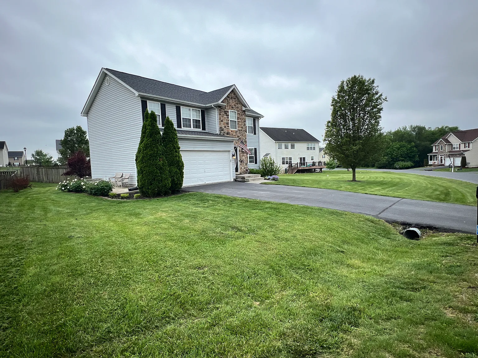 449 Teal Rd N photo 1